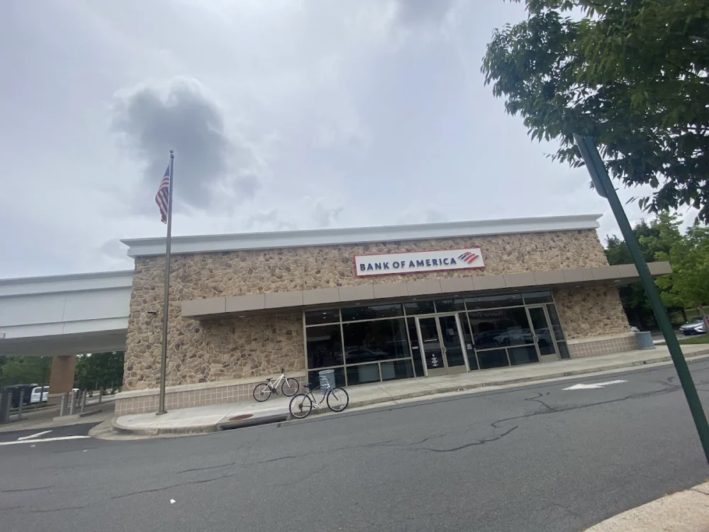 Bank of America (with Drive-thru ATM)