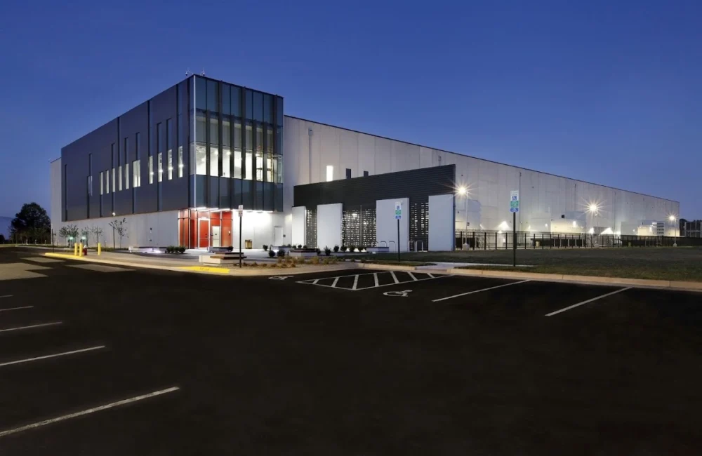 Equinix Data Center - 44790 Performance Circle, Ashburn